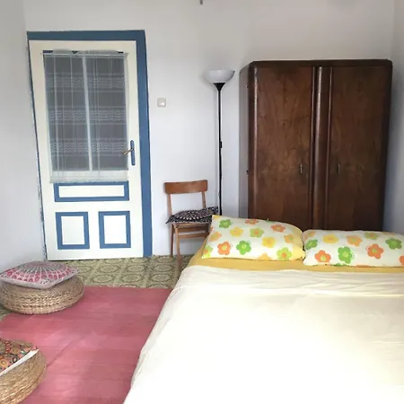 Inga - Right At The Apartman